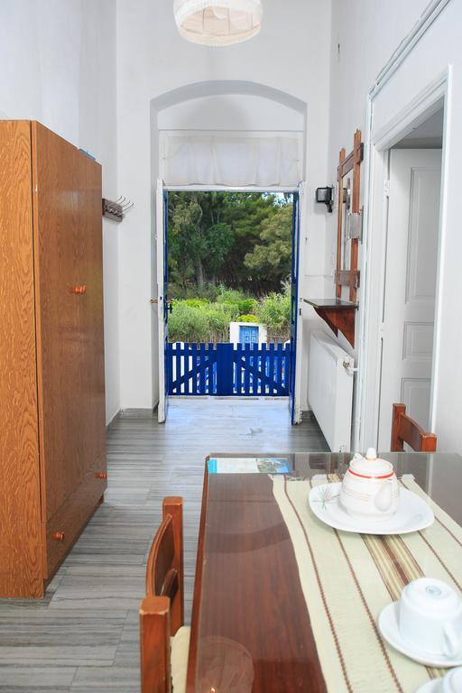 Paros Rita Studios Piso Livadi Zimmer foto